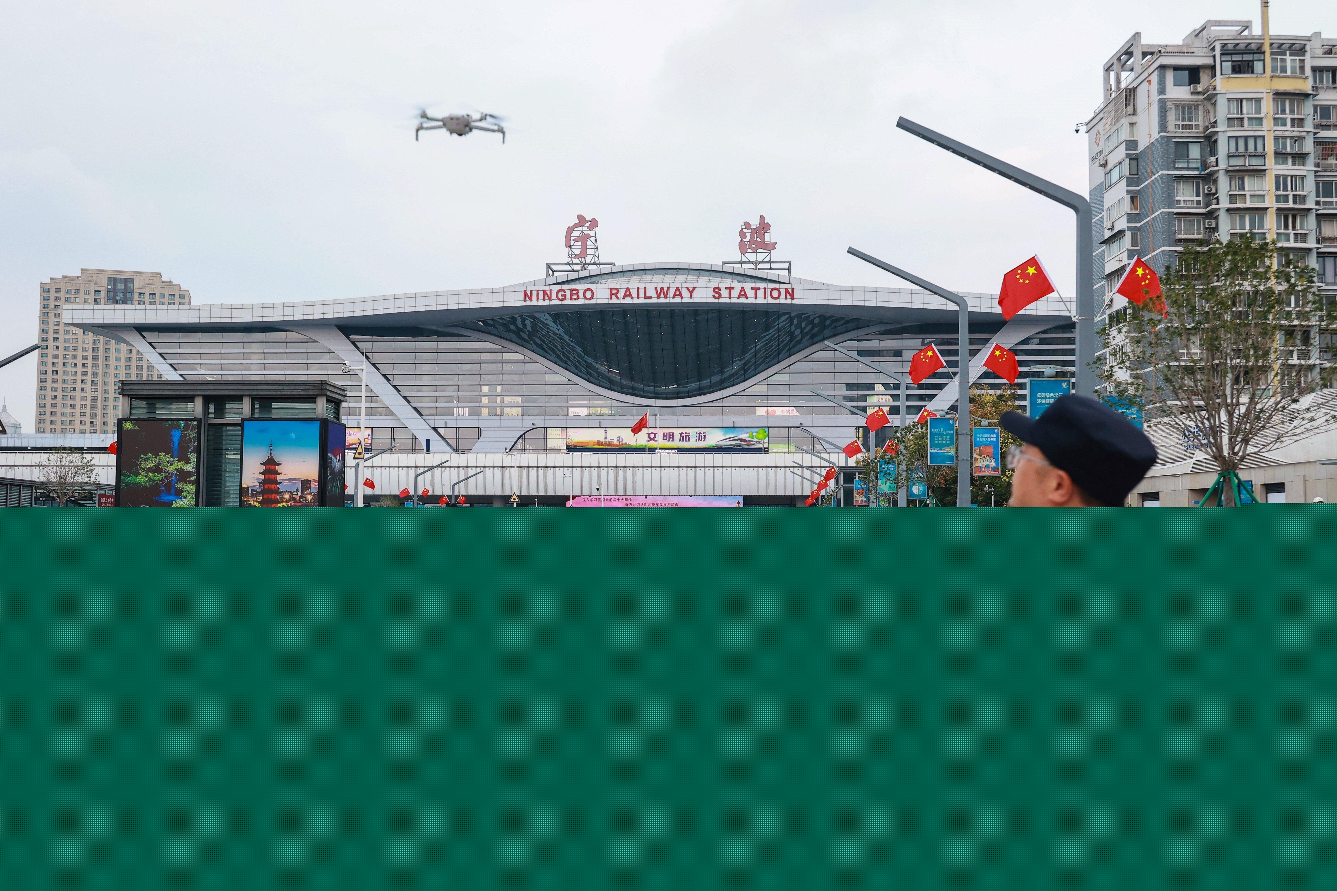 “獵鷹”展翼精準(zhǔn)賦能 寧波海曙公安深化警用無人機(jī)實(shí)戰(zhàn)應(yīng)用