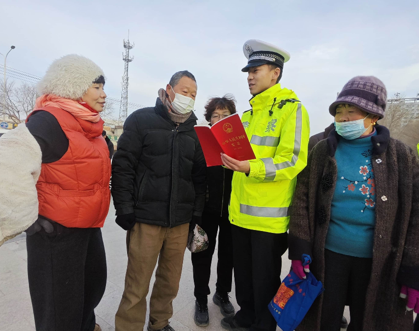 新疆庫爾勒：“憲”在行動(dòng) “法”入民心